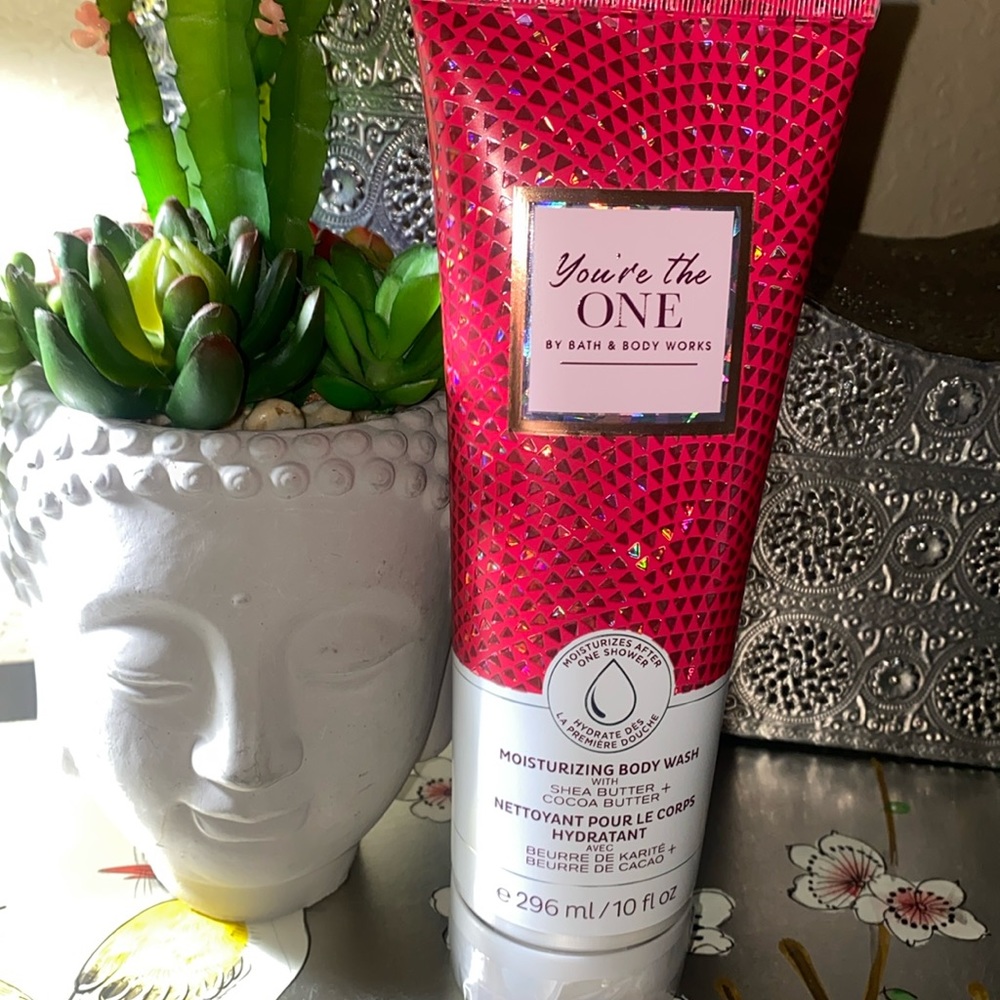 Bath and Bodyworks You’re The One Body Moisturizing Wash Brand New